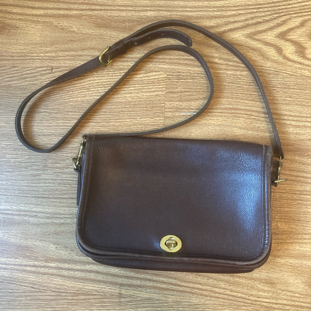 Vintage coach crossbody
